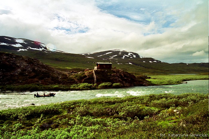 tu zważyliśmy swoje plecaki... lekki dramat...